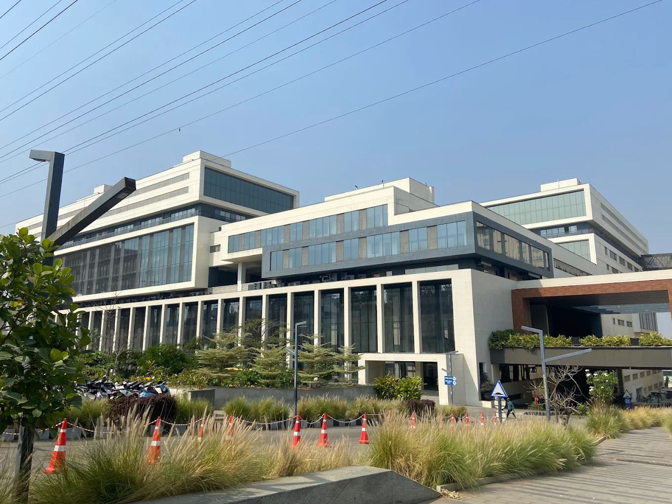 PES University Infrastructure - pes1q